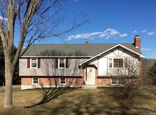 35 James Rd E, Durham, CT 06422