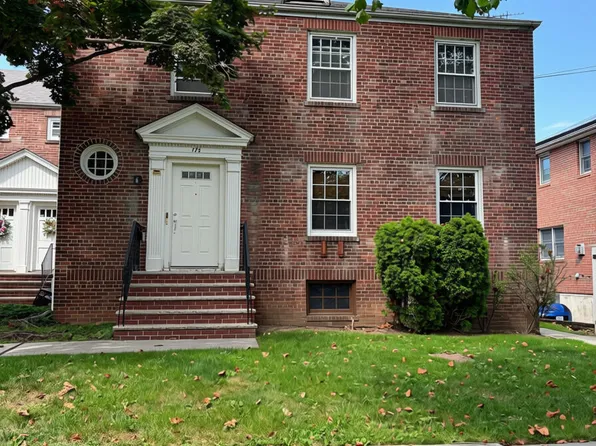 175 3rd St Floor 1, Staten Island, NY 10306