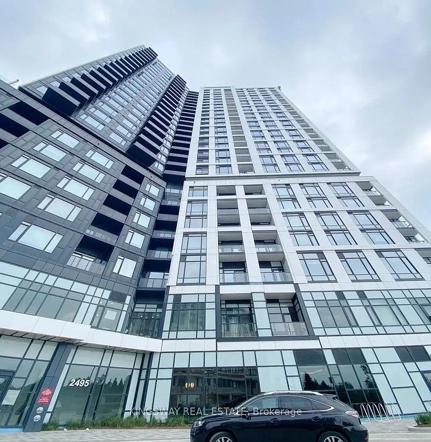 2495 Eglinton Ave W — Photo 1
