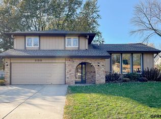 21315 Oldgate Cir, OMAHA, NE 68022