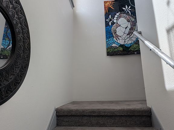 5th image of 710 Arrow Ct