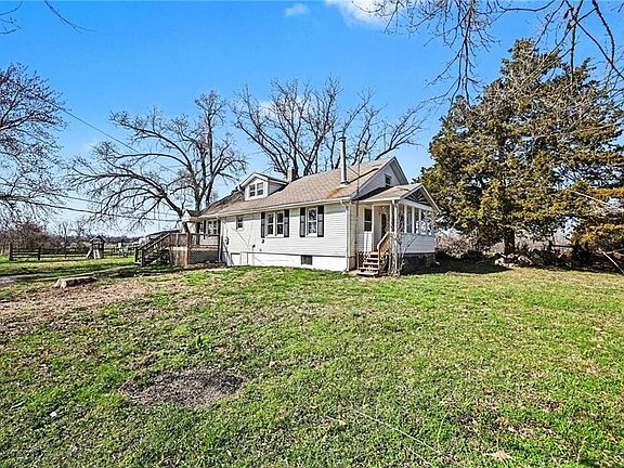 4th image of 3806 S Outer Belt Rd