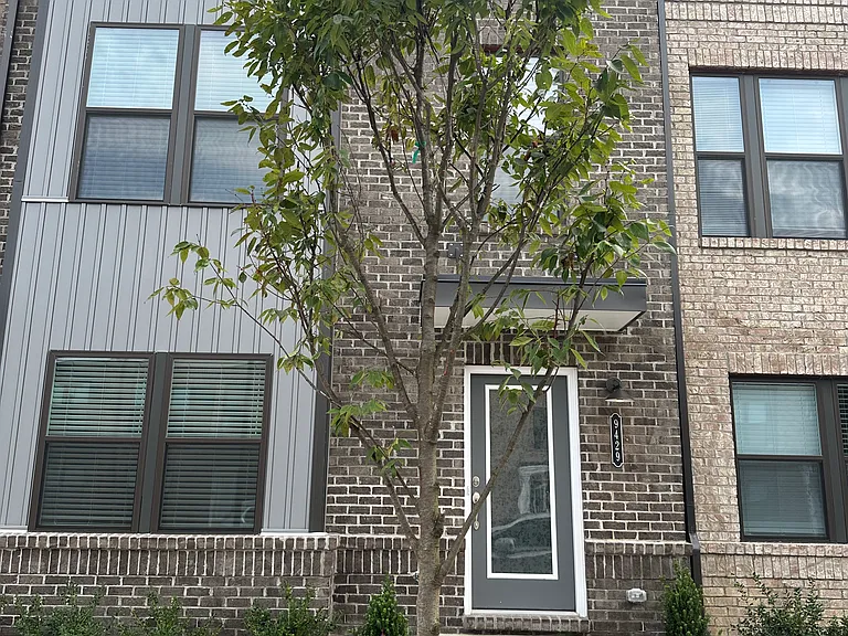 9429 Alquist St — Photo 34