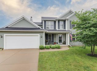 40 Ashling Ct, Bloomington, IL