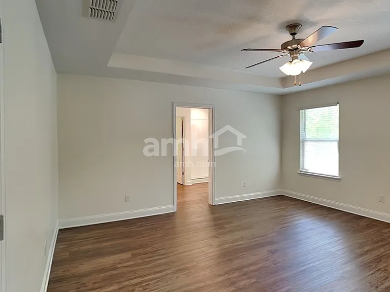 3150 Creek Village Ln — Photo 10