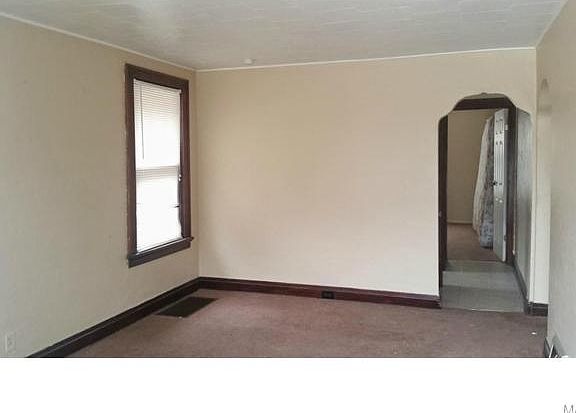 4th image of 1211 Gruner Pl