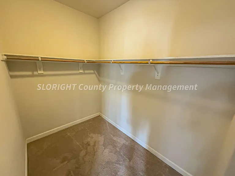 941 Humbert Ave — Photo 22