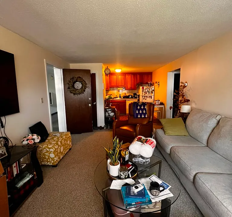 8 Brattle Dr #2