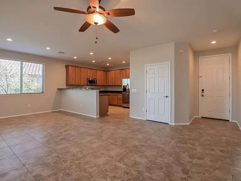7422 S Salt Water Dr — Photo 3