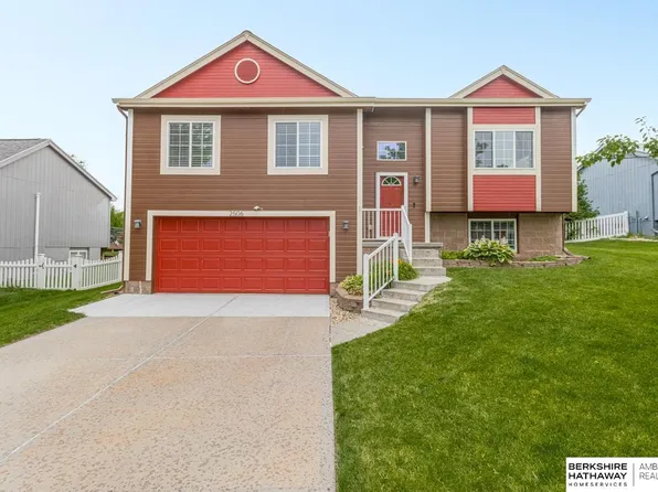 2506 Hogantown Dr, Bellevue, NE 68123