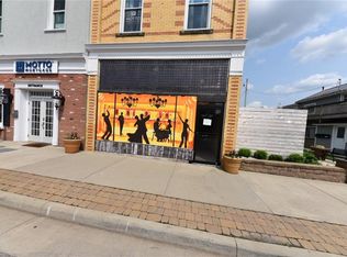 24 S Main St, Columbiana, OH 44408
