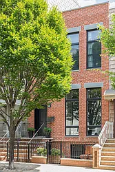 184 Calyer Street in Greenpoint