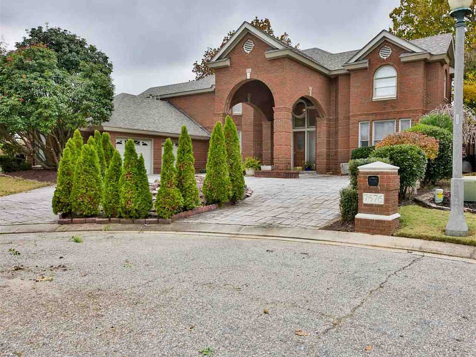1st image of 7676 Willow Vista Ct