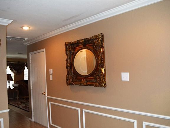 4th image of 9817 Maryville Ln
