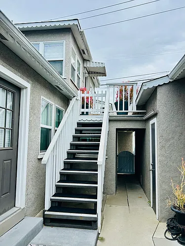 1603 Electric Ave Photo 1