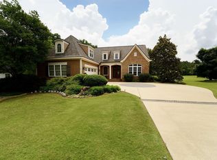 2704 Homestead Forest Rd, Zebulon, NC 27597