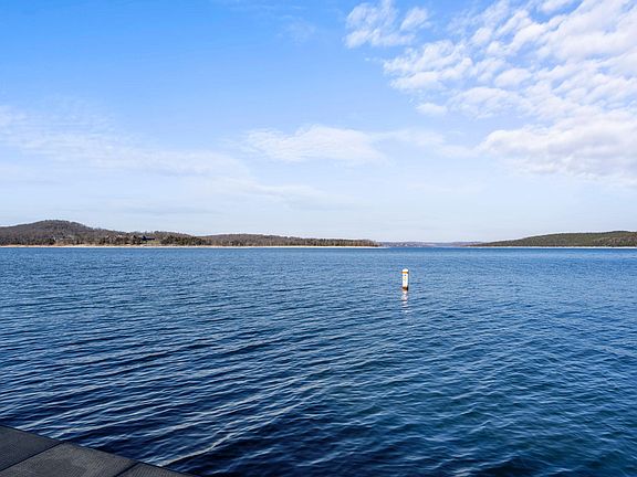 5th image of 35 Hattie Avenue