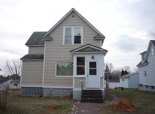814 9th St, Two Harbors, MN 55616