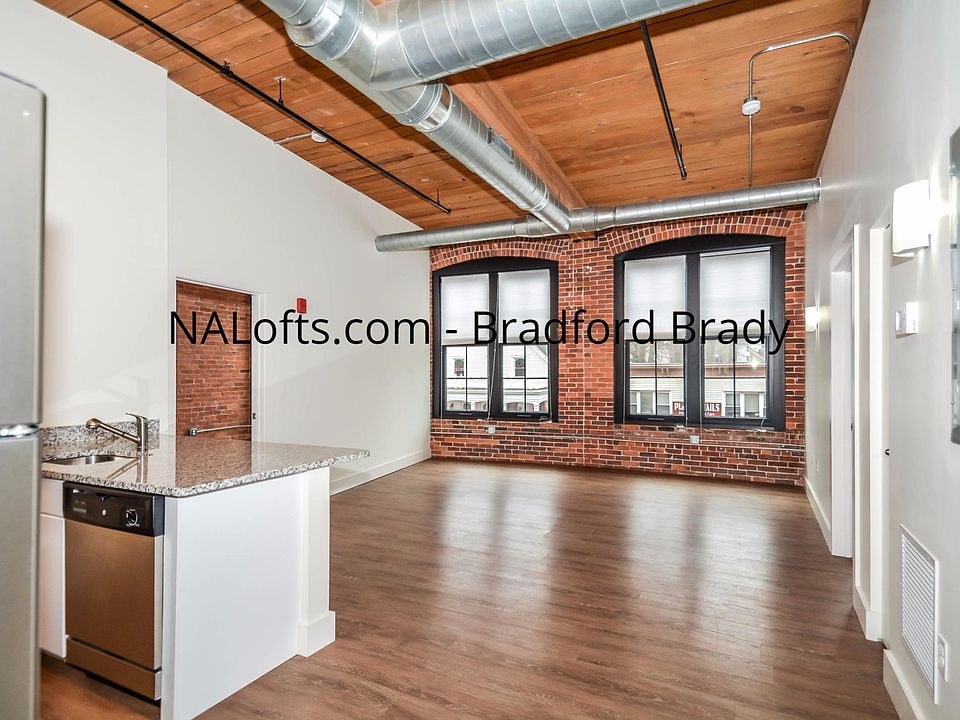 ** Similar loft in same building -- NO ISLAND IN STUDIO