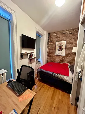 Rented by LJ Sloane Management | media 14