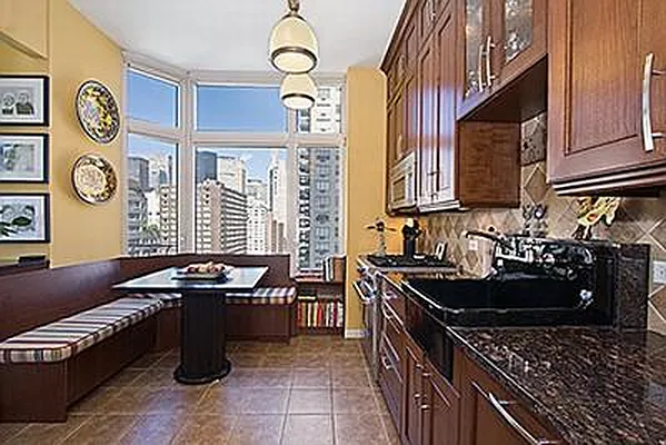 Sold by Fenwick Keats Real Estate | media 20