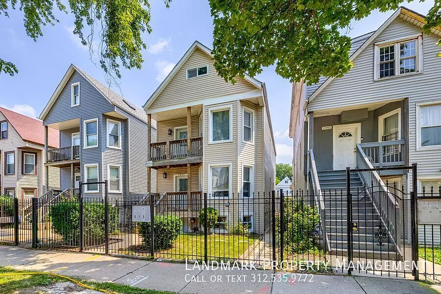 2947 N Avers Ave #2
