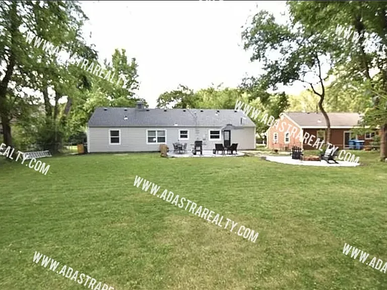2227 W 78th St — Photo 31