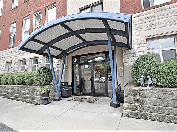 4th image of 2700 Ashland Ave Unit 25