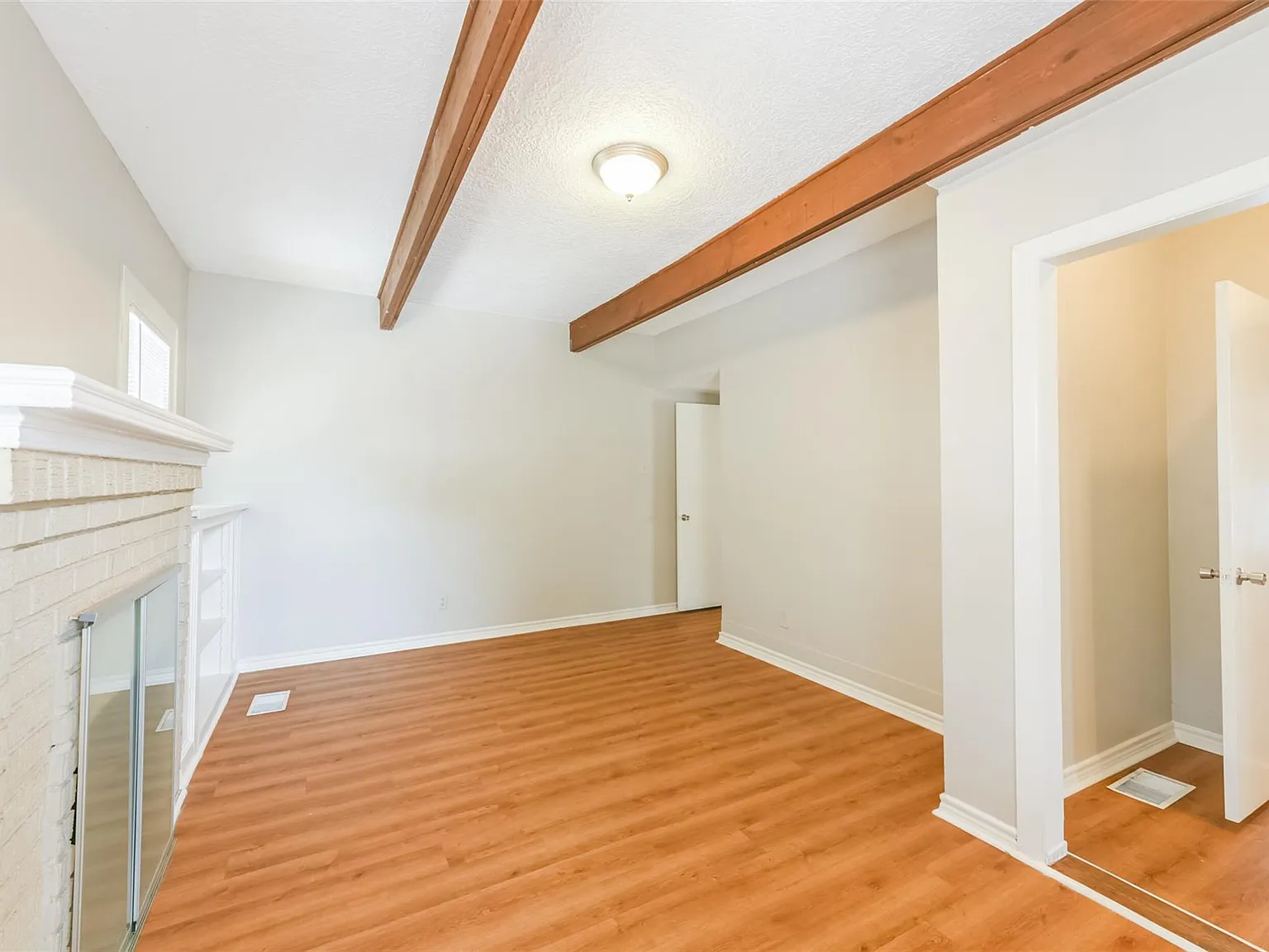 1 bed, 1.0 bath, 700 sqft, $1,250 — Photo 4
