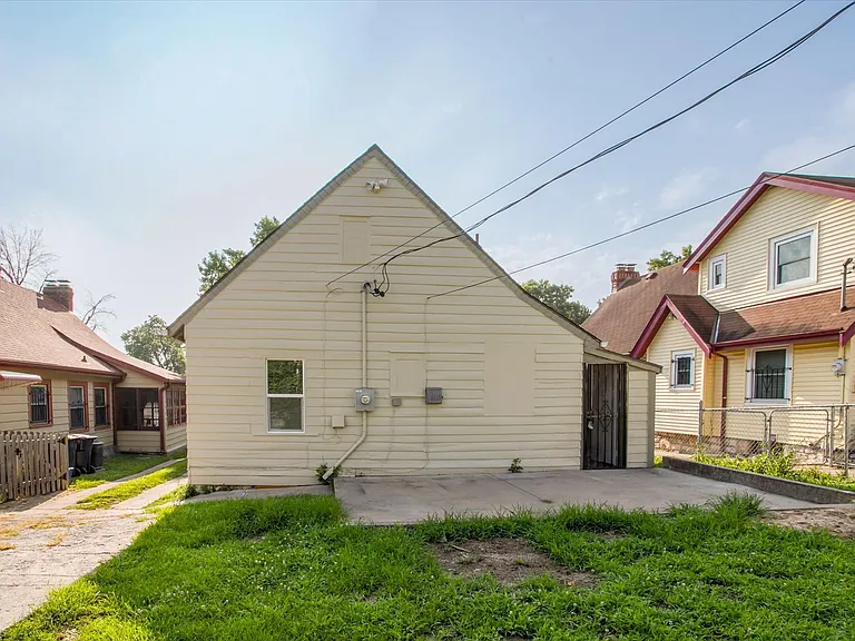 6210 Agnes Ave — Photo 6