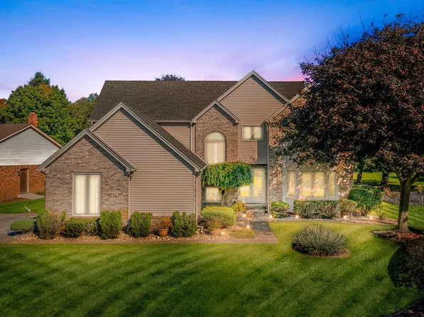 3739 Willowglen Ct, Washington, MI 48094