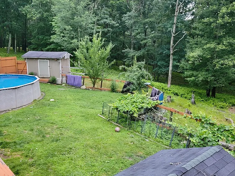 2193 Spring Dr — Photo 3