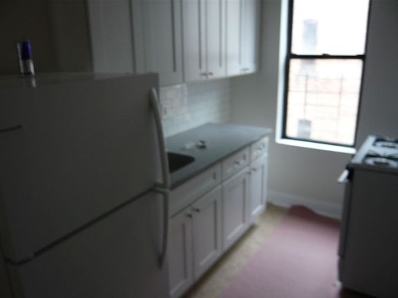 5th image of 540 Fort Washington Ave APT 4C
