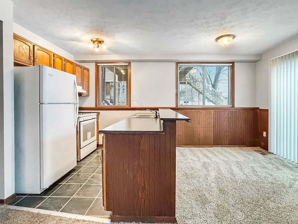 1st image of 4609-4615 Stauffer Ave SE #4613