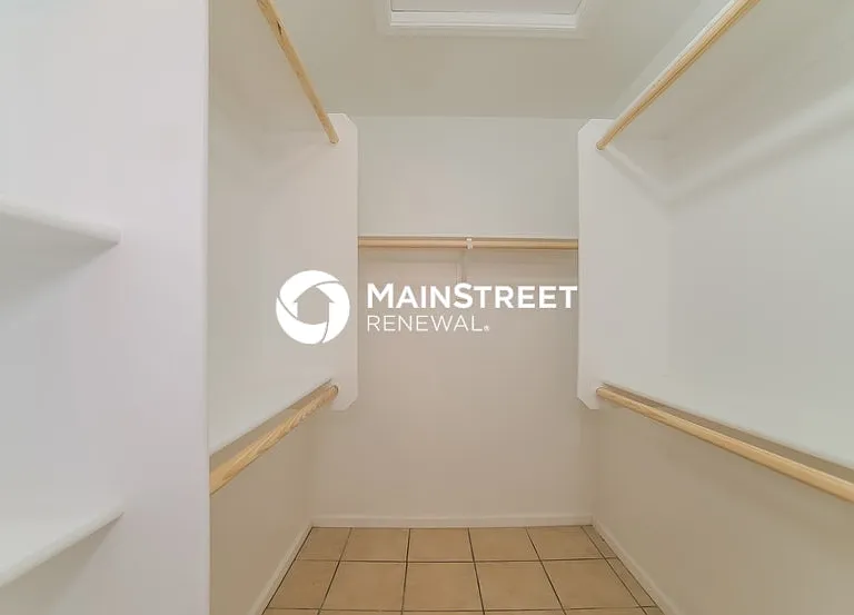 9017 W Cambridge Ave — Photo 6