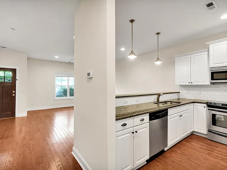 1221 Inman Park Ln #1221 — Photo 2
