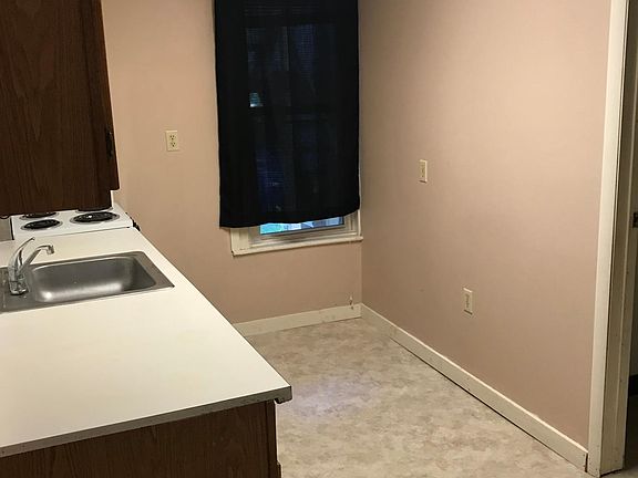 3rd image of 21 Charles St #F