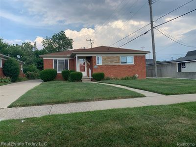 23020 Beverly Ave, Oak Park, MI, 48237