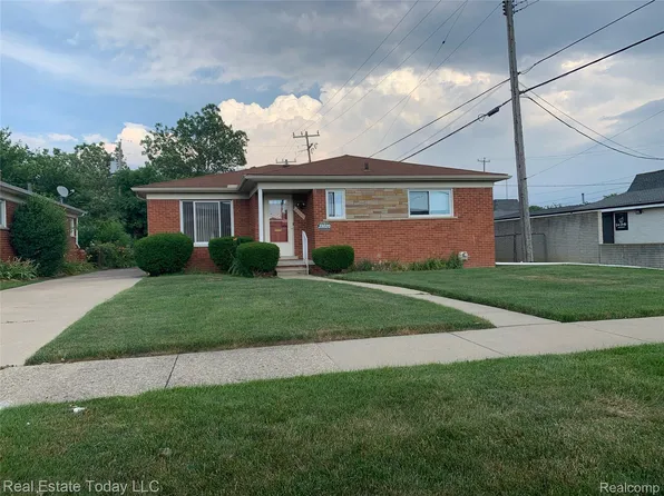 23020 Beverly Ave, Oak Park, MI 48237