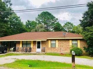 201 N Blanks Ave, Picayune, MS 39466