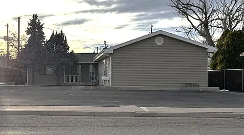 363 N 800 W Photo 1