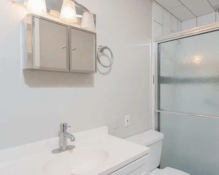 7709 Broadway #123 — Photo 17