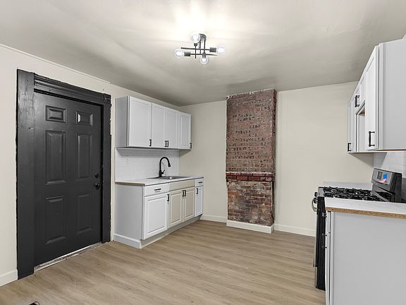 5th image of 4424 Grace Ave