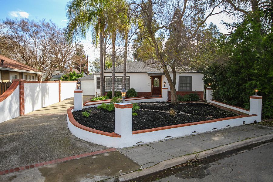 1st image of 129 Donner Ave