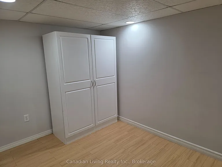 143 Avenue Rd #LOWER — Photo 15