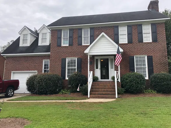4201 Treetops Cir, Winterville, NC 28590