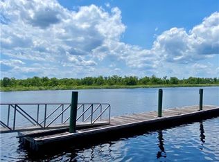 690 Hopewell Point Rd, White Oak, GA 31568