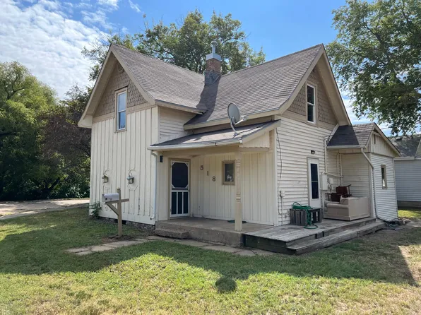 518 E Walnut St, Salina, KS 67401