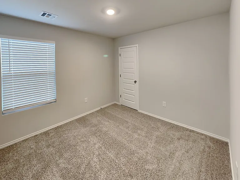 610 NW 120th Ter — Photo 17