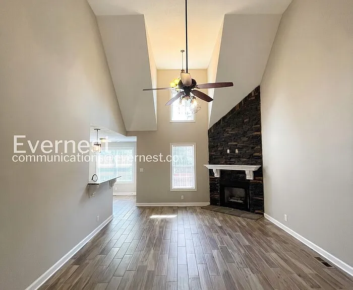 3655 Fox Tail Dr — Photo 7